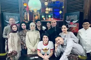 Raffi Ahmad Lakukan Safari Idul Fitri Seharian, Kunjungi Keluarga di Bandung hingga Rekan Artis di Jakarta