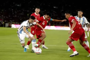 Indonesia vs Argentina: Sundulan Romero Getarkan Gawang Ernando, Skor 0-2