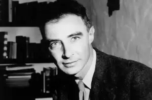 Profil Robert Oppenheimer, Bapak Bom Atom