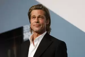 7 Artis Hollywood yang Bau Badan, Brad Pitt Jarang Mandi