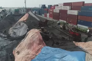 DKI Stop Operasi 2 Pabrik Stockpile Batubara Diduga Penyumbang Polusi Udara