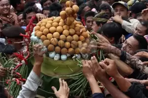 10 Makanan Khas Perayaan Maulid Nabi di Indonesia, dari Sumatera hingga Sulawesi