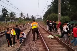 Pria Muda Tewas Terlindas di Jalur Rel Kereta Serpong, Diduga Bunuh Diri