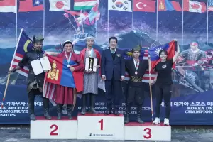 Hari Sumpah Pemuda, Pemuda Indonesia Raih Emas di Kompetisi Panahan Berkuda di Korea