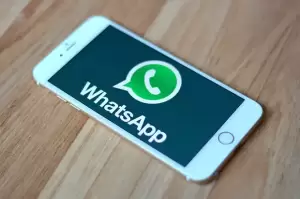 Cara Membuat Stiker WhatsApp di iPhone dengan Mudah