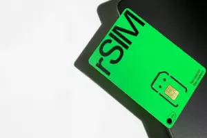 rSIM, Solusi Masa Depan Koneksi Ponsel Tanpa Gangguan