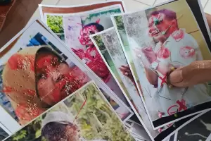 Warga Geruduk Rumah Pria Lansia di Tangsel, Ditemukan Ratusan Foto Ditancapi Jarum