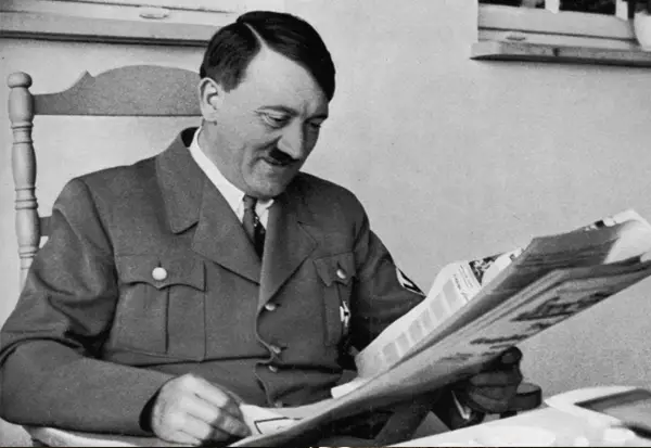 Konspirasi Yahudi: Adolf Hitler dan Kisah Terbentuknya Poros Berlin-Roma